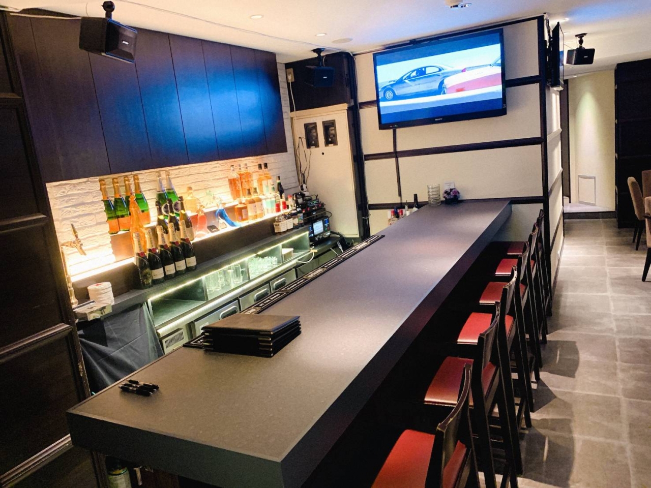 BAR & kitchen Lm. メイン写真