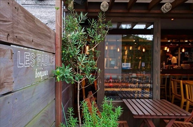 江ノ島 LES FABLES bonjour